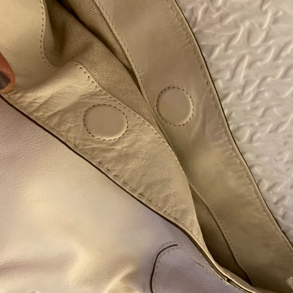 Michael Kors Off White Leather Purse - Picture 4 of 6